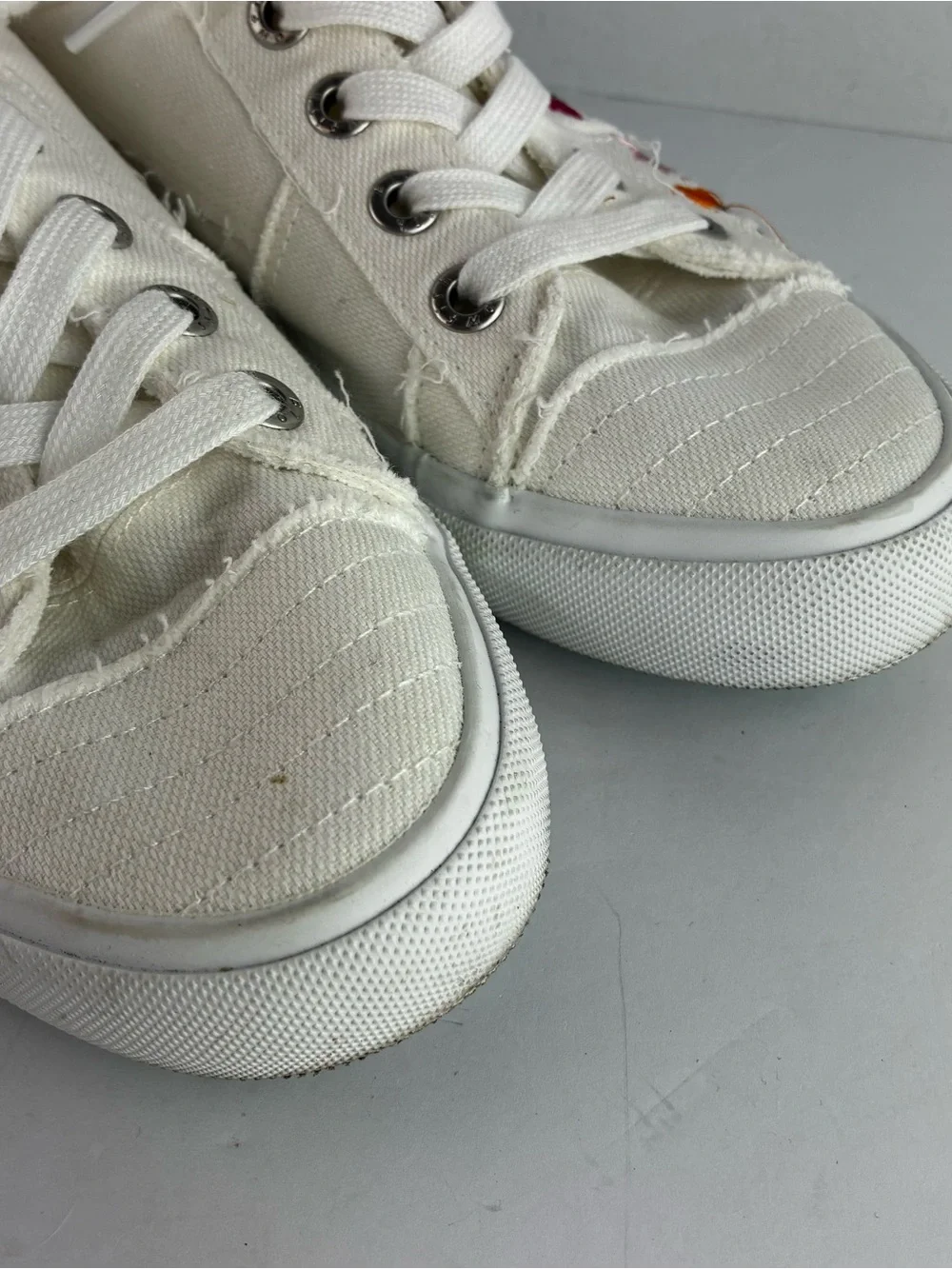 Blowfish Malibu Embroidered Canvas Lace Sneakers